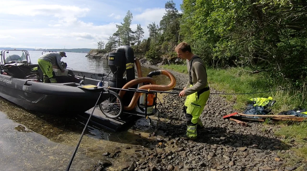ShoreCleaner at work on the shore